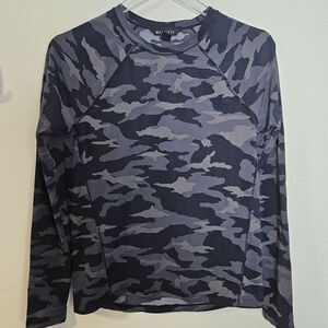 Athleta Speedlight Camo Gym Studio Long Sleeve Top Women's Gray/Black Size XS